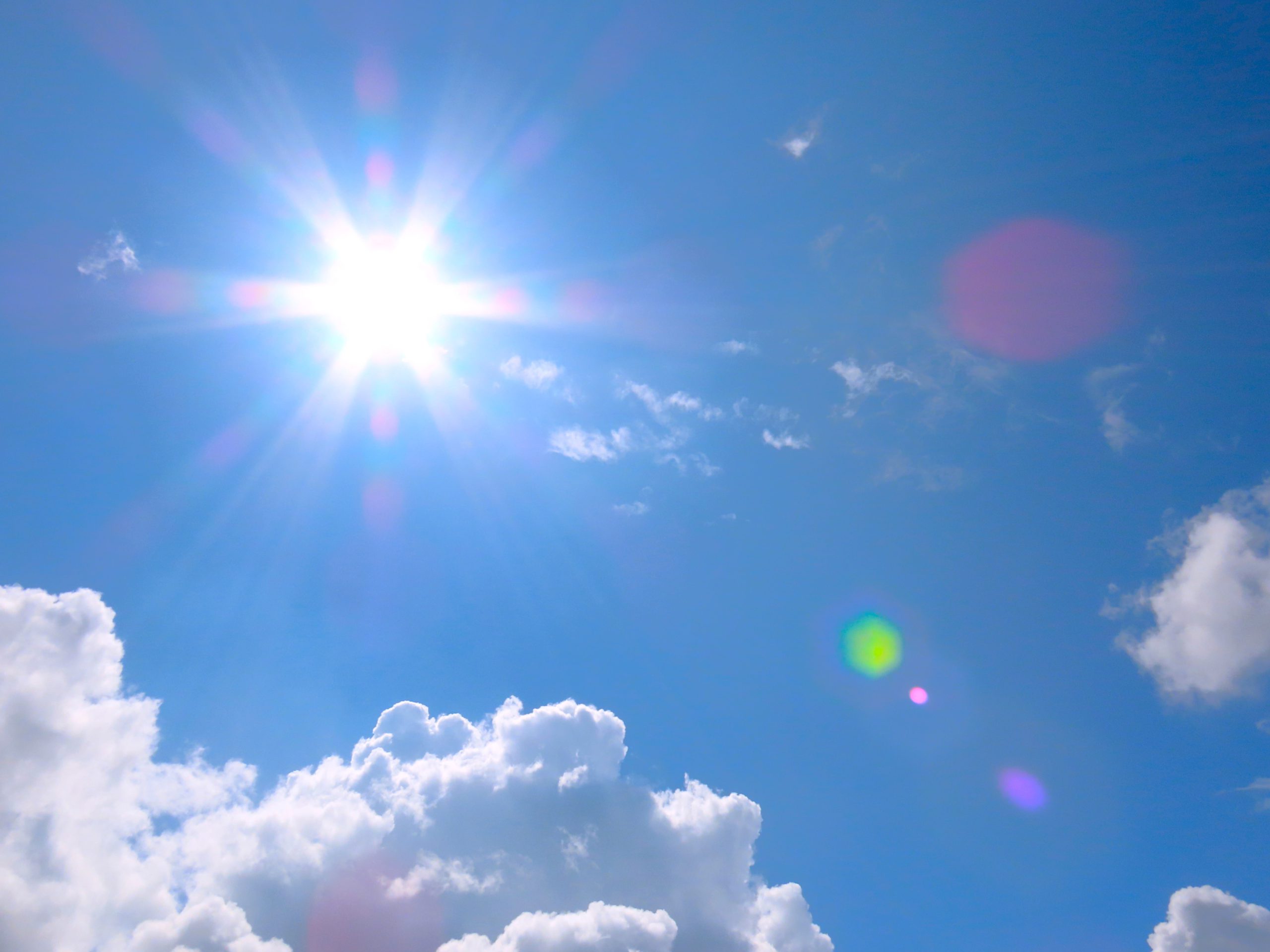 Pure air thanks to UVC air disinfection in HVAC systems, Evaporators and Room air, reduction of germ load for germ-free production